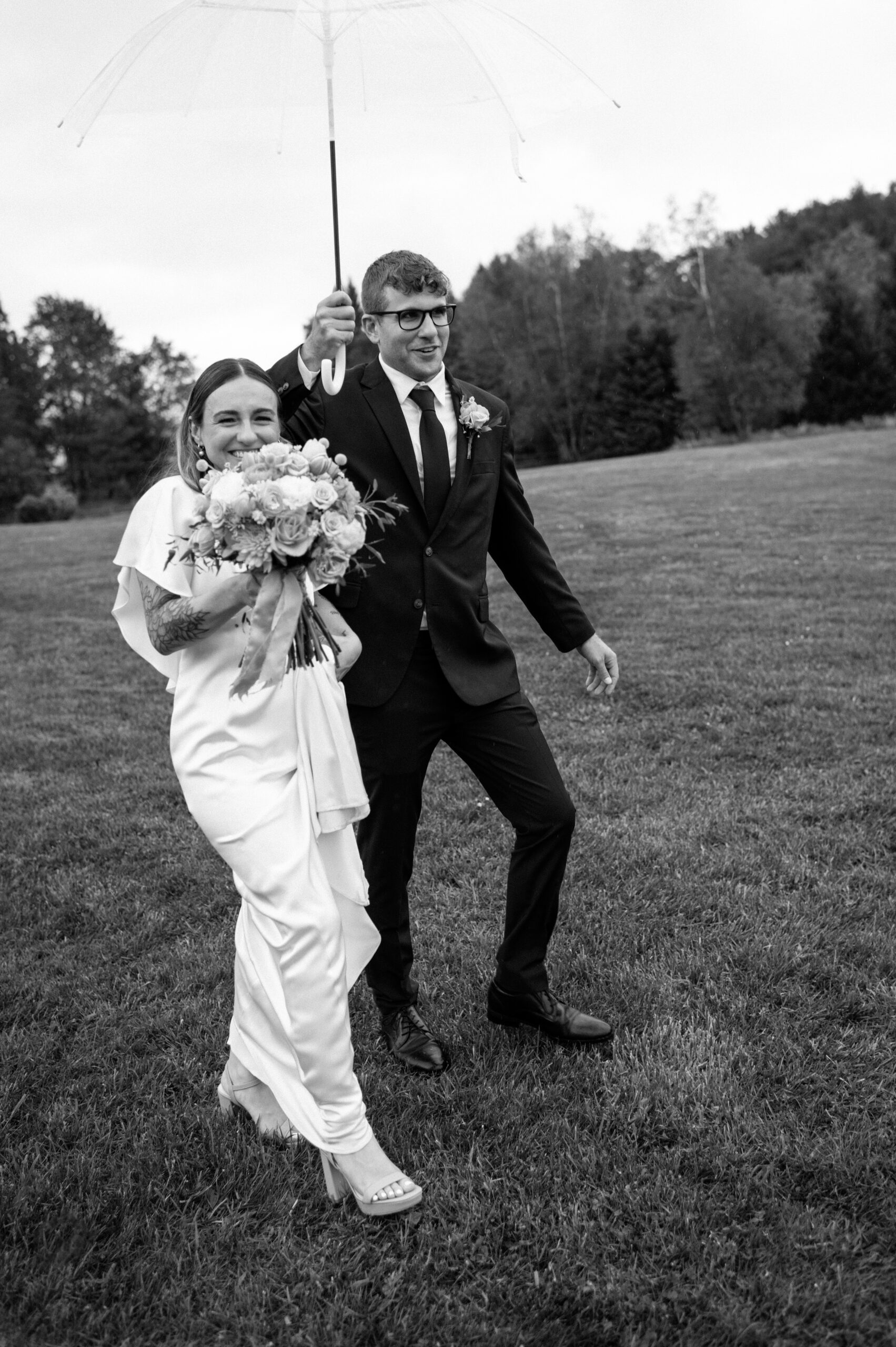 Documentary vs Traditional Wedding Photography